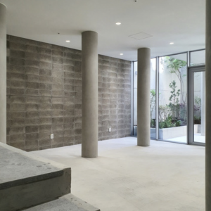 경의선 숲길 인근 2개층 단독 50평 공간 선큰마당 활용 가능, 슬라이드 이미지 2