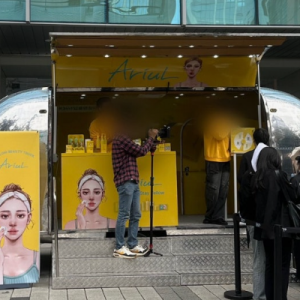 성수 연무장길 한가운데, 브랜드 경험을 가장 직관적으로 드러낼 수 있는 야외 마당형 팝업 공간, 슬라이드 이미지 2